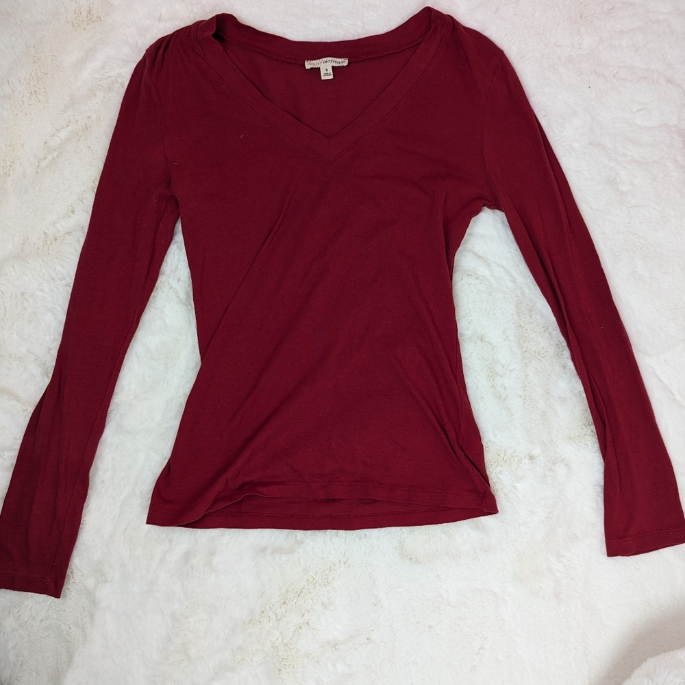 Long sleeve red top